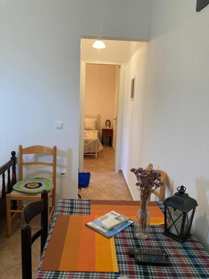 Agkyra Rooms Aladhinon Exterior photo