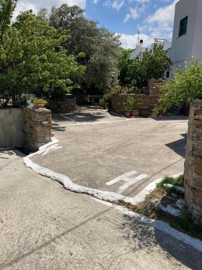 Agkyra Rooms Aladhinon Exterior photo